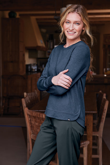 TravisMathew Women's Long Weekend Crew